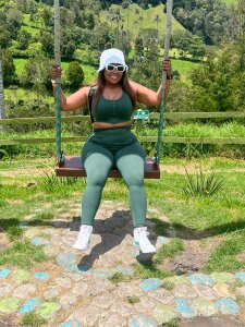 dannaahbrown GOOD VIBES Foto 4