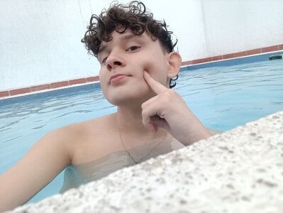 Nathan_Bluee New pool time Pic 8