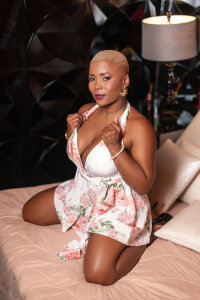 DashaSousaa Will you come with me to my room? I want to have some fun. Foto 6