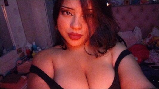 Angel_Whiteth Public Pic 5