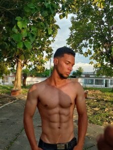 Rich_Boy_Activ Public Pic 3