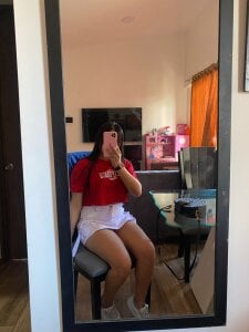 April_Becker Public Pic