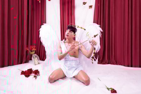 Liam_Sinclair 🍫🌹 Cinnamon skin, sweet Valentine glow. Pic 2