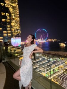 AlessiaChen Where would you take me on a first date? Pic 2