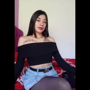 TaylorLove- Public Pic 4