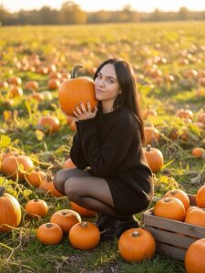 Zdjęcia LorrieWilcinski Behind the Curtain: 