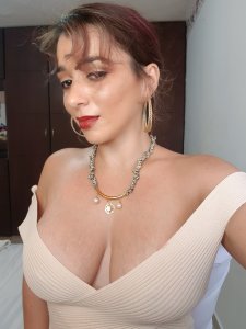 hugetits90xxx
