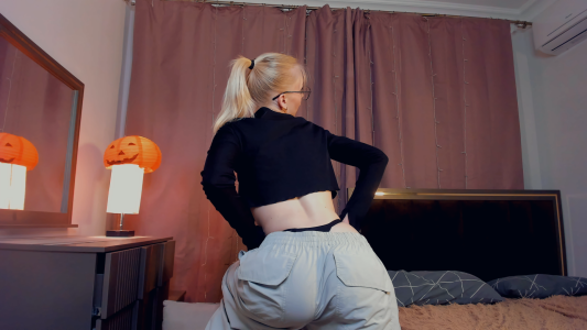 ShanelTunon My booty is my beauty Pic 2