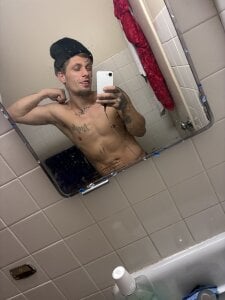 DeluxeMargin25 Public  3. fénykép