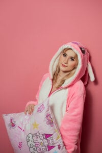 ChloeLaurentt Too Pink to Be Innocent صورة واحدة|ChloeLaurentt Too Pink to Be Innocent صورتان|ChloeLaurentt Too Pink to Be Innocent  4 صور|ChloeLaurentt Too Pink to Be Innocent  4 صورة