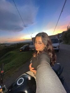 Ariana_Pierce Traveling in Motorcycle Pic