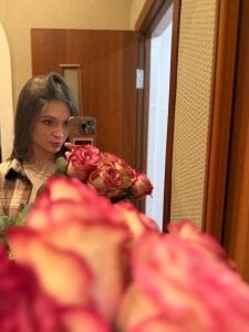 DavinaParady I love flowers Hình