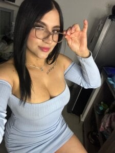 Ximenaa_white Public Immagine 