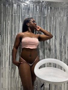 Amykord FLIRTATE AND SWEET 🍓 Pic