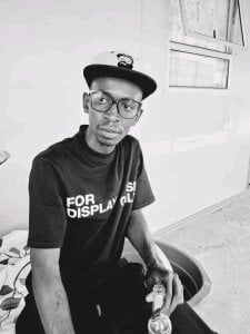 BrownRoxxane6 Public Immagine  7