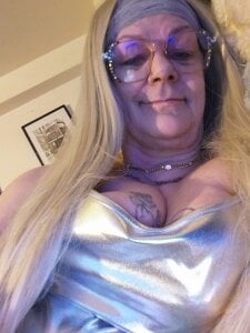 Latex_shantie the new me Foto  3