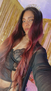 Alliz_Collette Public Pic 7