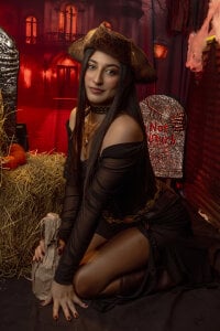 Gabrielakassi Captain’s Dirty Secret 💦 Pic 3