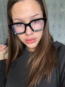 DarlineHendry Cute glasses Pic 4