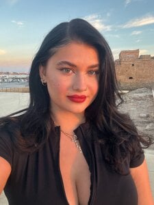 KimberlyBlue Public Pic 4