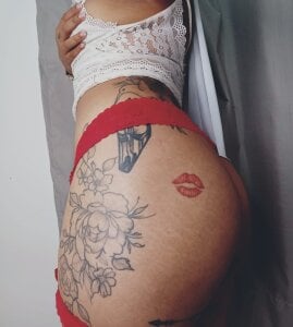 zali_mahamed If you like me like this... imagine me when you turn me on 🥵💜 사진 3