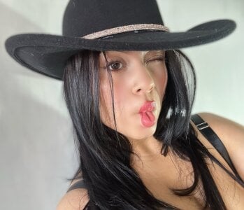 🤠🙈 de charlote_rossee  3 Imagens