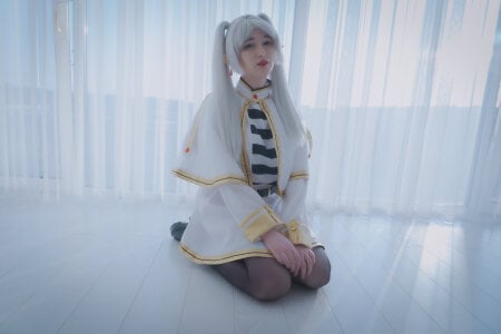 koshkasenpai Frieren part 1 FREE Pic 9