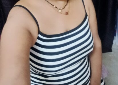 Riya_goshwami Public Pic 3