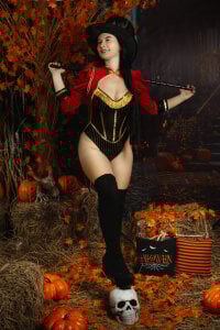 kimdavies1 👻Trick or kiss? you choose.🎃  3. fénykép