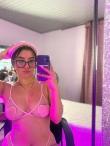 IbbieeBennett_1 Little naughty 🔥😈  2. fénykép