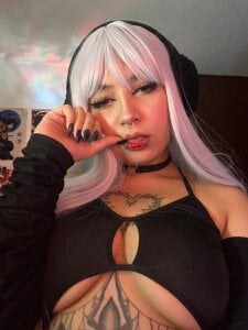 Hinatamoon_ White hair 💜 Foto 2