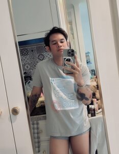 Asianboyth Public Pic 4