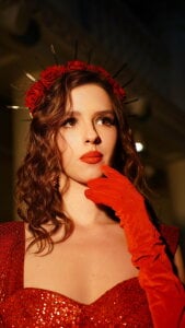 AliceAtkins 🤍🤍🤍 Pic 2