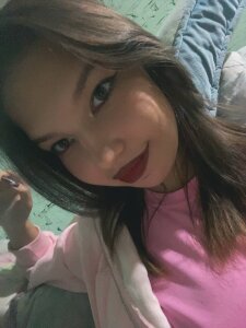 WendyArand Public Pic 3