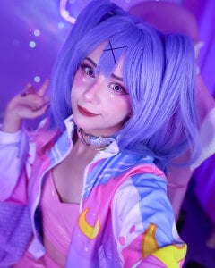 🩷 Miku Rabbit Hole 🩷 de HoornyMoon  3 Imagens