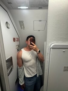 A good travel🔥 od Liam_campbell  2 snímek