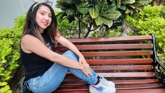 julietta_maxi Public Pic 5