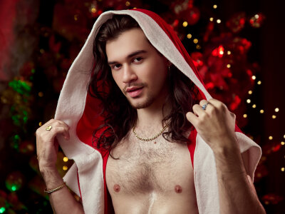 FreyrVik Santa attracted you to something very hot Pic 6