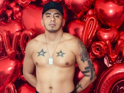 TeylorTompson Public Pic