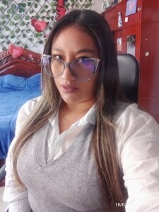 EmilyLove1014 Public Pic 6