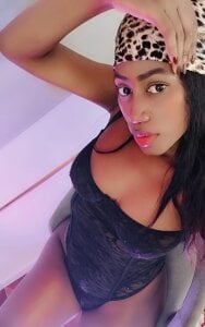 KaylieLondon Public Bilde 4