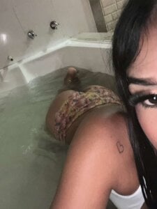 MarguiePonds Public Pic 2