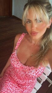 FoxyRoxy_xxx Public Pic 3