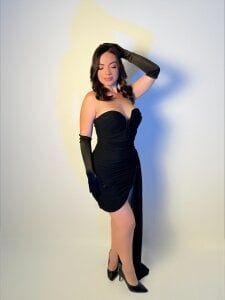 MorganHicks Unlock my deepest fantasies this Black Friday.♥ Pic 3