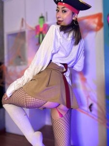 MilenaCrown Arrr...Who needs a captain when you can have me? 🎃 Pic 4