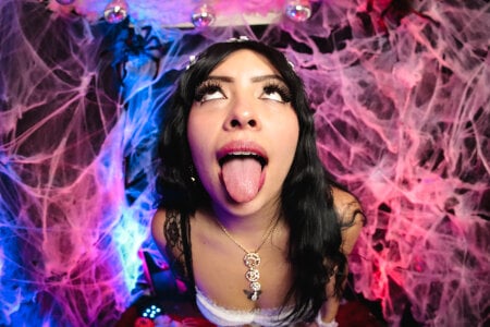 KateWelsin Princess Pic 8