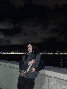 _Hey_lola_ Public Pic 5