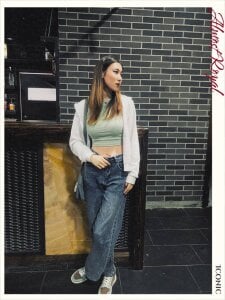 DollyHence Public Pic 3