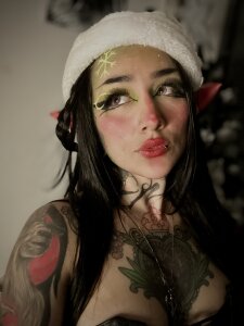 A Dark Christmas Night 🖤🎄 de NinaHex  6 photos