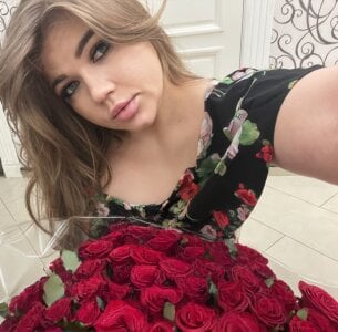 GabbieJay Just me✨✨✨ slika